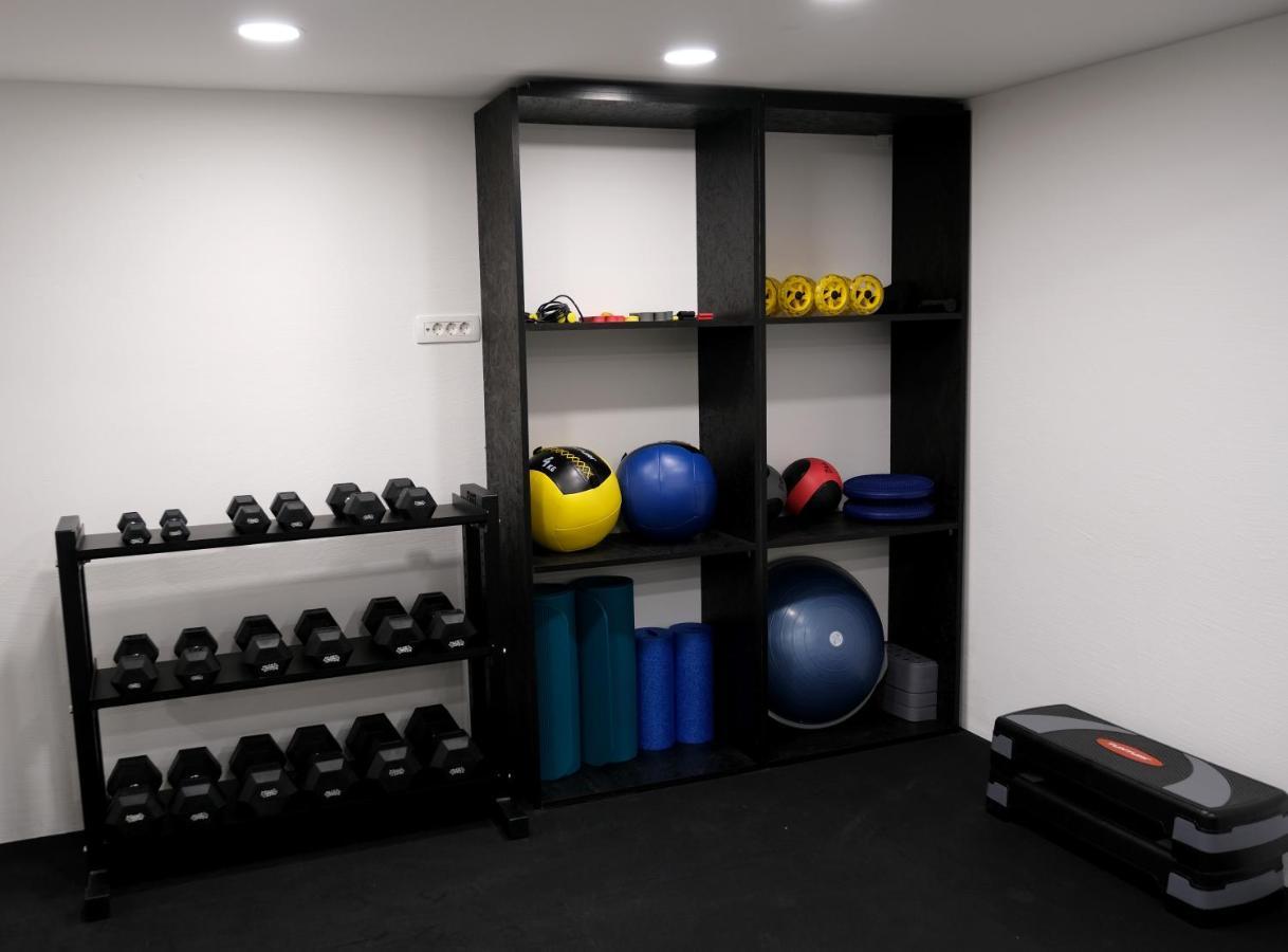 Apartments Emona Free Parking & Gym Любляна Экстерьер фото